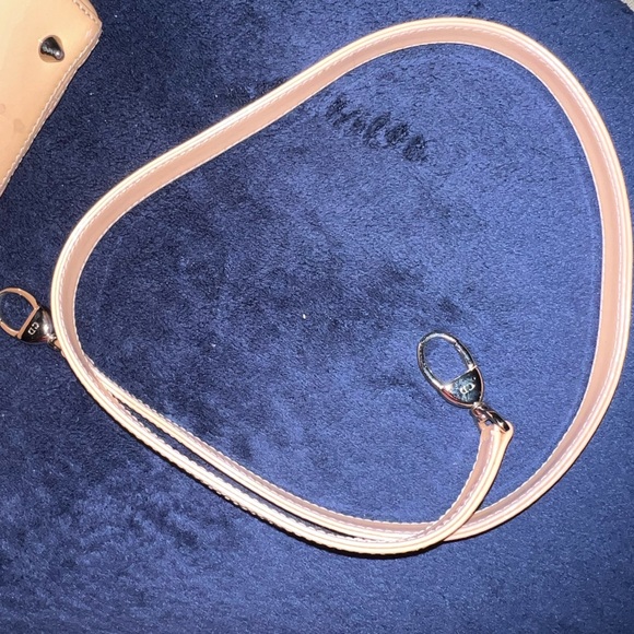 CHRISTIAN DIOR
Patent Cannage Medium Lady Dior Beige vintage bag - Picture 12 of 16